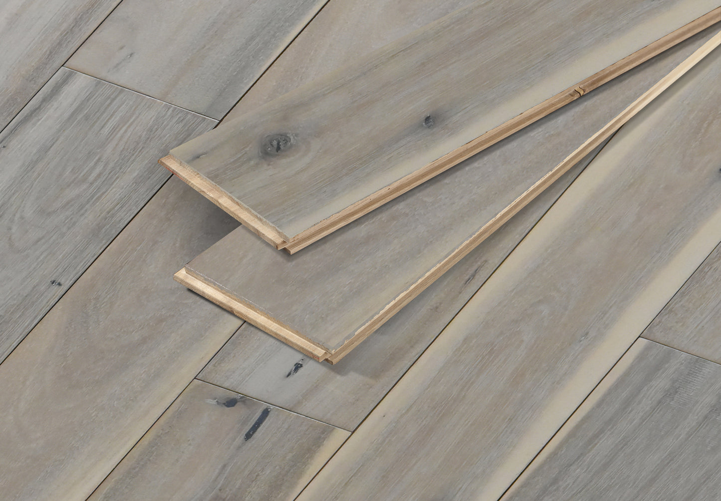 Nevis - 5/8" Solid Acacia