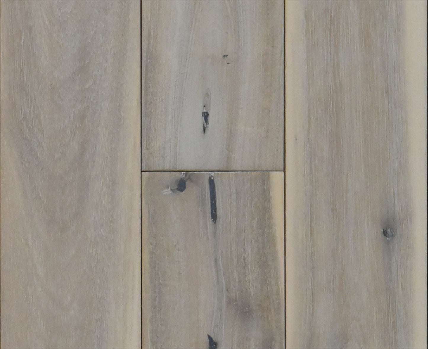 Nevis - 5/8" Solid Acacia