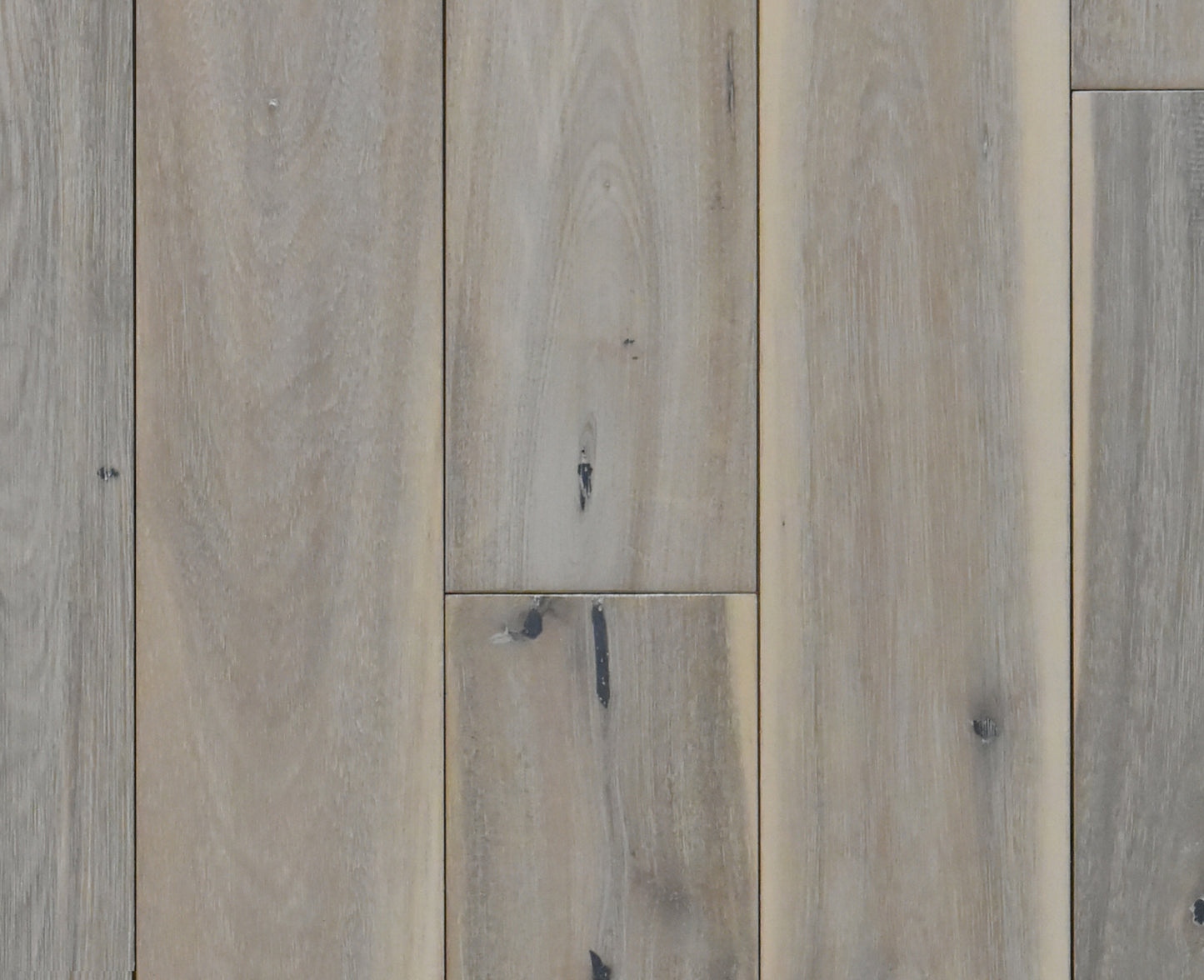 Nevis - 5/8" Solid Acacia