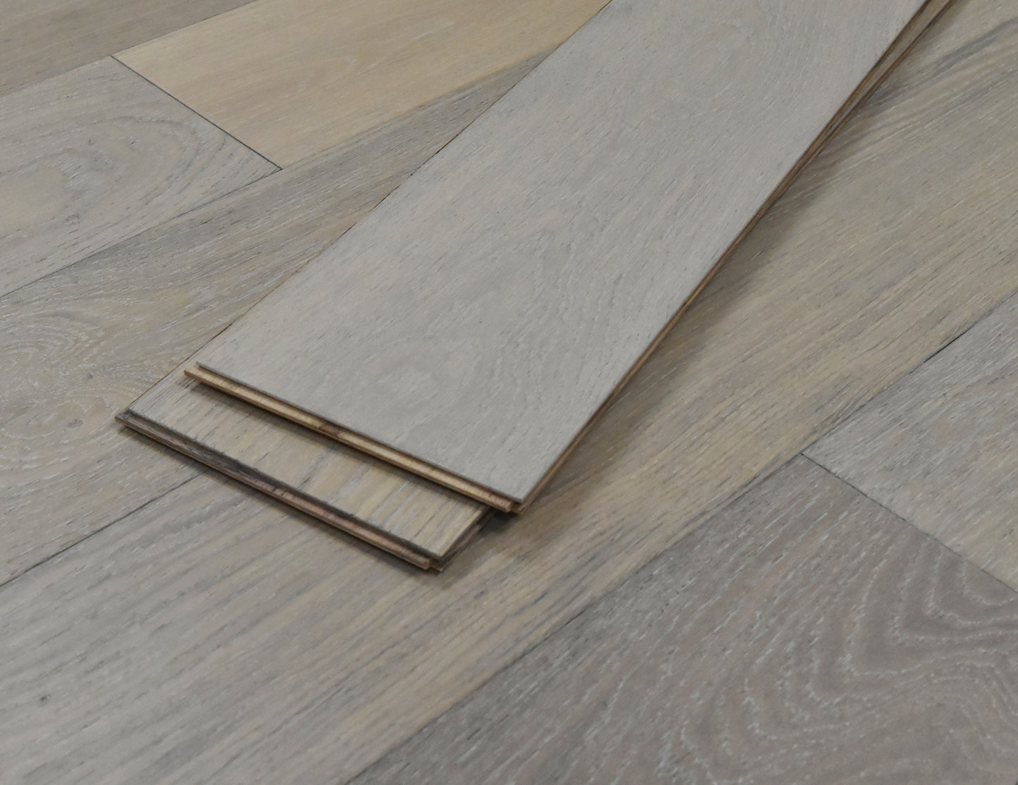 Mirage - 7 1/2" x 1/2" European Oak